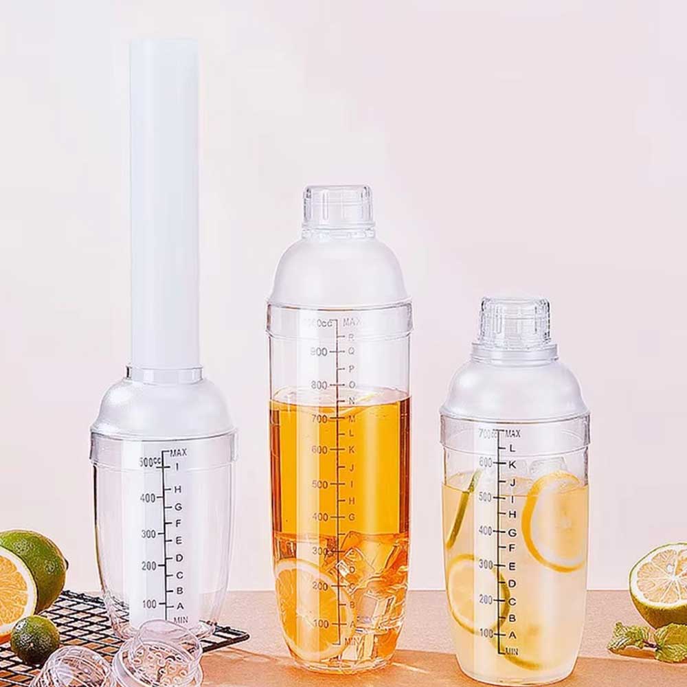 700ml Hand-Press Shaker Cup with Measurement Scale