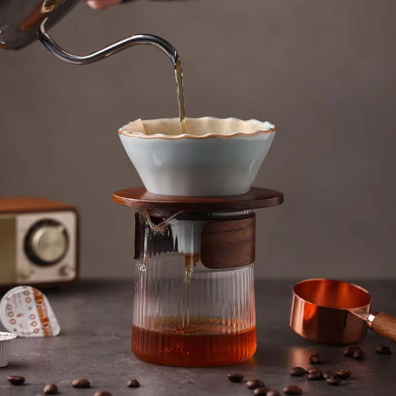Ceramic Conical Coffee Filter Cup – Single Hole Hand-Brewed Dripper with Threaded Design