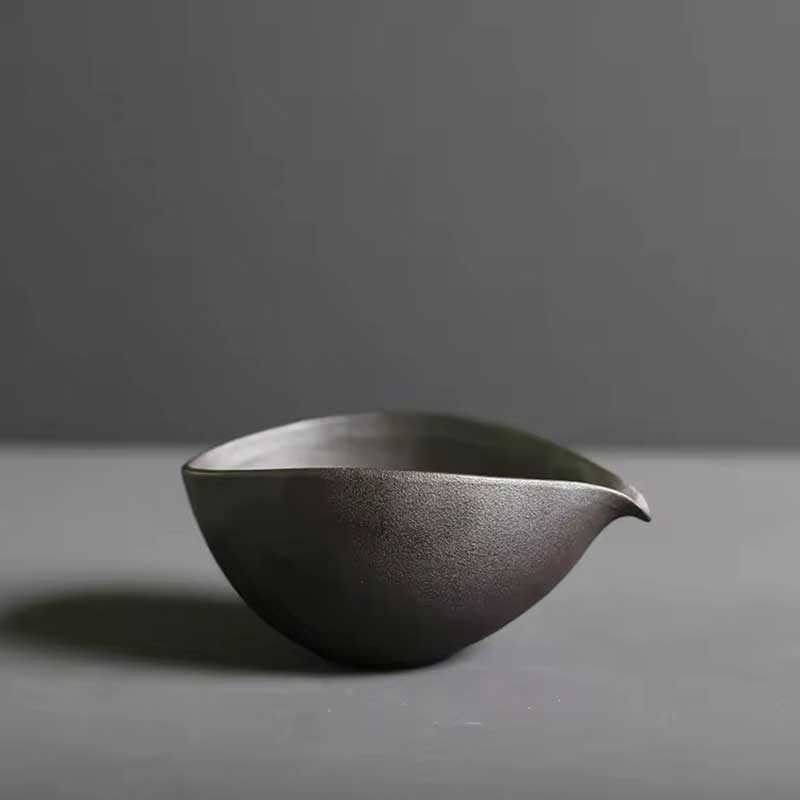 Ceramic Matcha Chawan Bowl with Spout