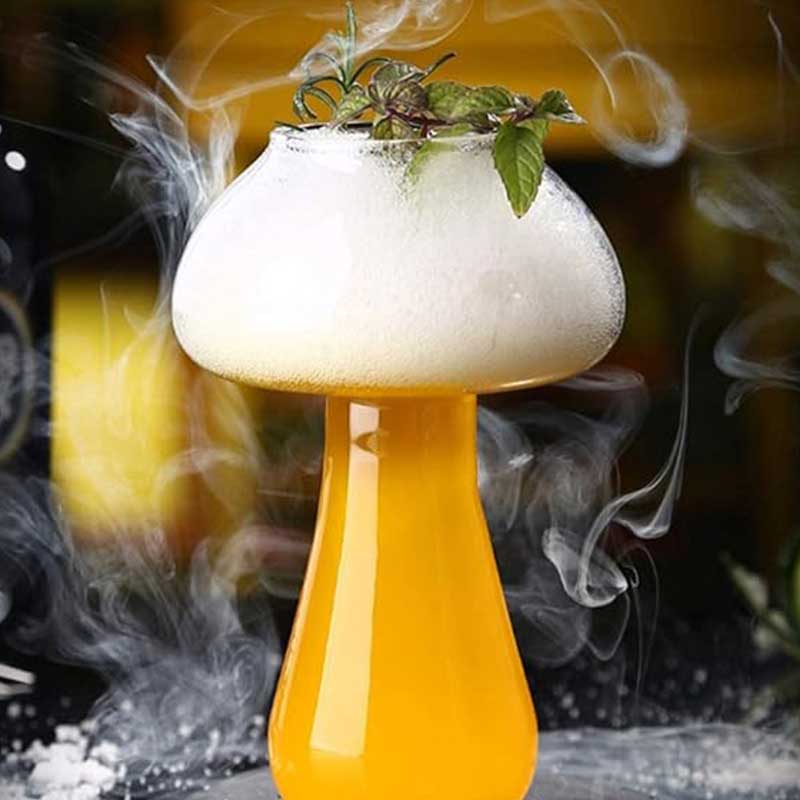 Creative Mushroom Shaped Cocktail Glass – 250ml Novelty Drinkware for Parties, Bar & Home Use