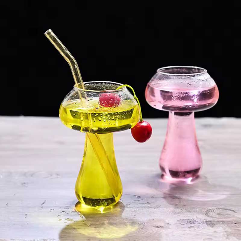 Creative Mushroom Shaped Cocktail Glass – 250ml Novelty Drinkware for Parties, Bar & Home Use