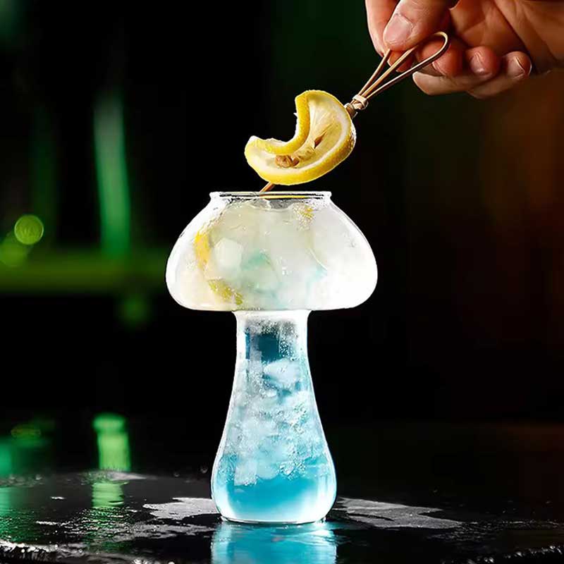 Creative Mushroom Shaped Cocktail Glass – 250ml Novelty Drinkware for Parties, Bar & Home Use