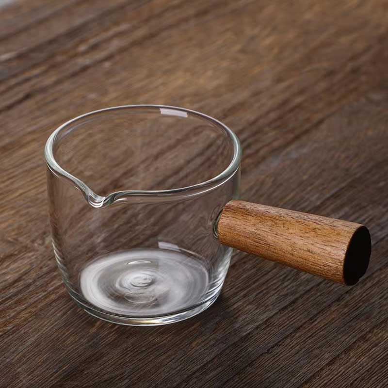 Glass Measuring Cup with Single Spout and Wooden Handle – Triple Pitcher for Baking, Cooking, and Drinks