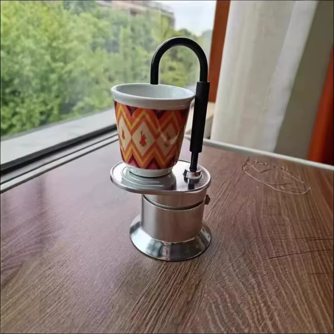 Single Pipe Espresso Coffee Maker – Mini Stainless Steel Moka Pot with Spout Design