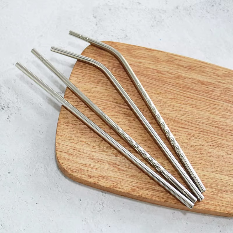 Bent Stainless Steel Straws – Pack of 4 + Brush