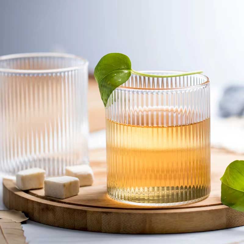 High Borosilicate Glass Water Cup – Vertical Stripe Design, Heat Resistant for Milk, Juice, and Breakfast Drinks