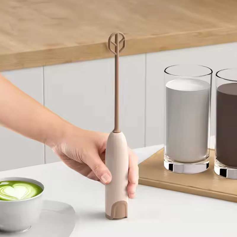 Portable Handheld Electric Milk Frother – Battery-Operated Matcha and Coffee Whisk