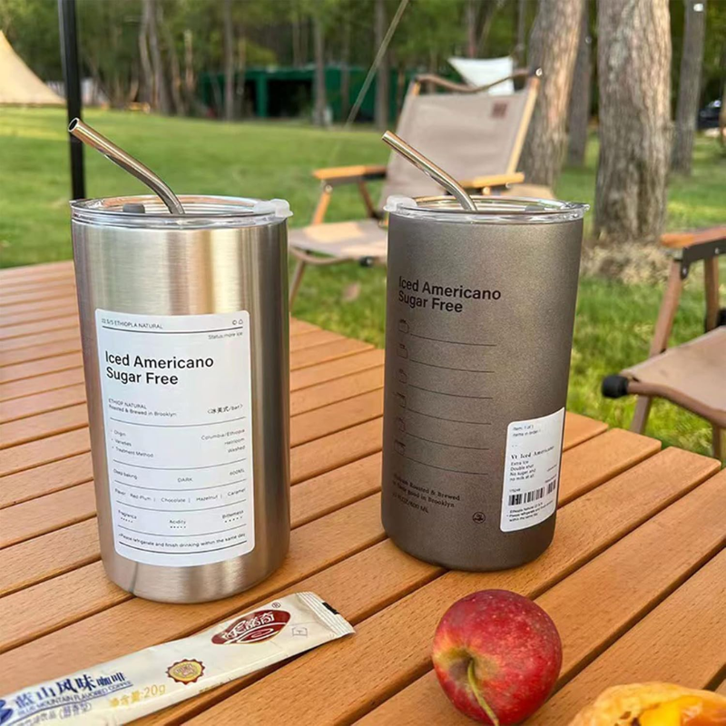 Reqeliou Stainless Steel Travel Mug – Vacuum Insulated Coffee Tumbler with Straw Lid for Hot & Cold Drinks(600ml)
