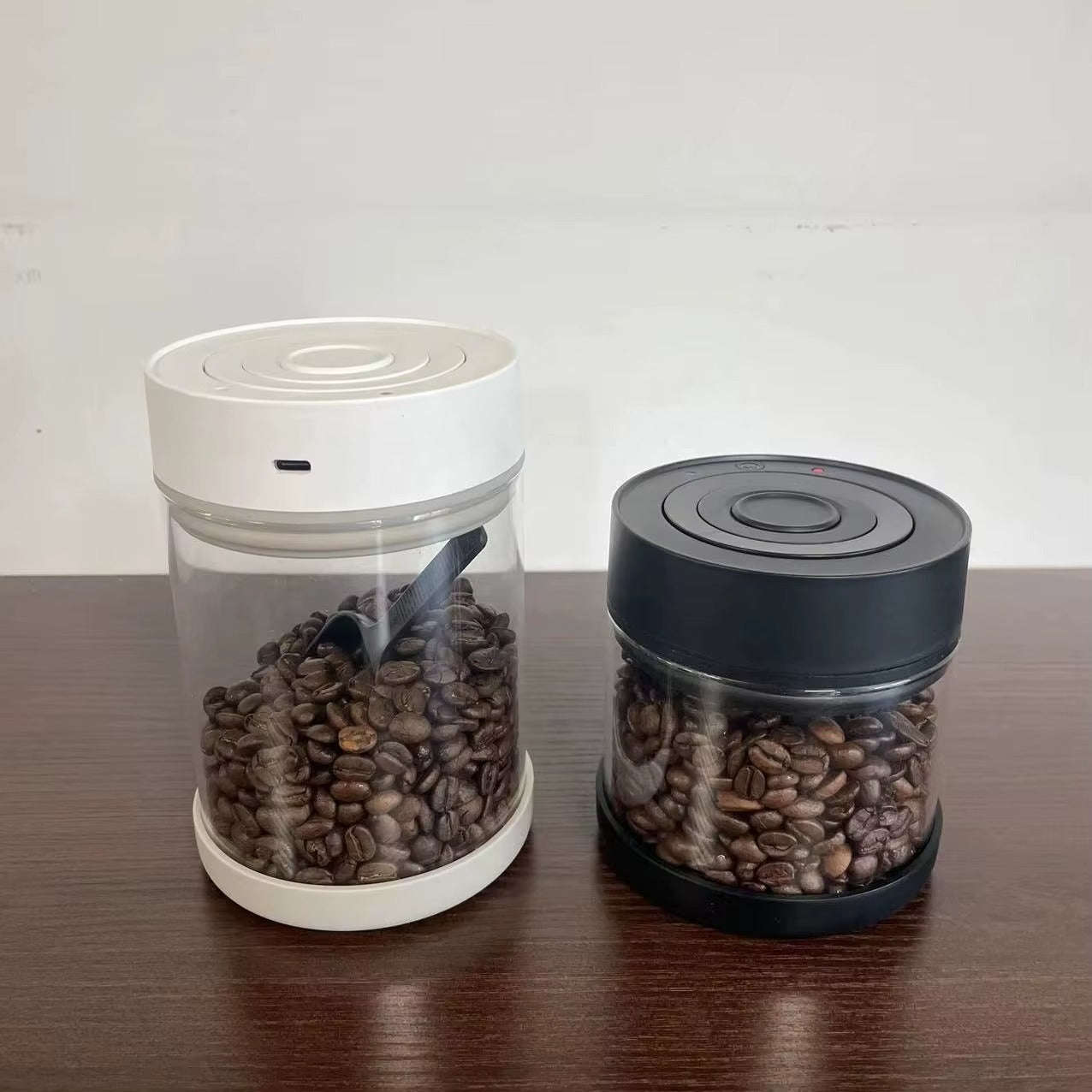 Smart Electric Vacuum Coffee Canister 600ml – Airtight Borosilicate Glass Storage with One-Touch Seal